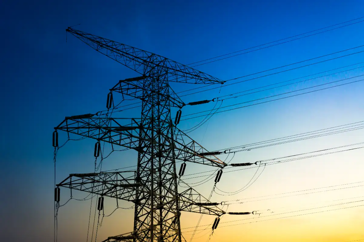 Sanayi elektriği ile normal elektrik arasındaki fark nedir?